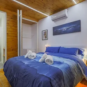 https://apartamento-de-diseo-centro-sevilla-wifi-ac.es-andalucia.com
