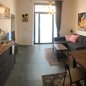 https://home-in-trast-ii.it-romehotels.com